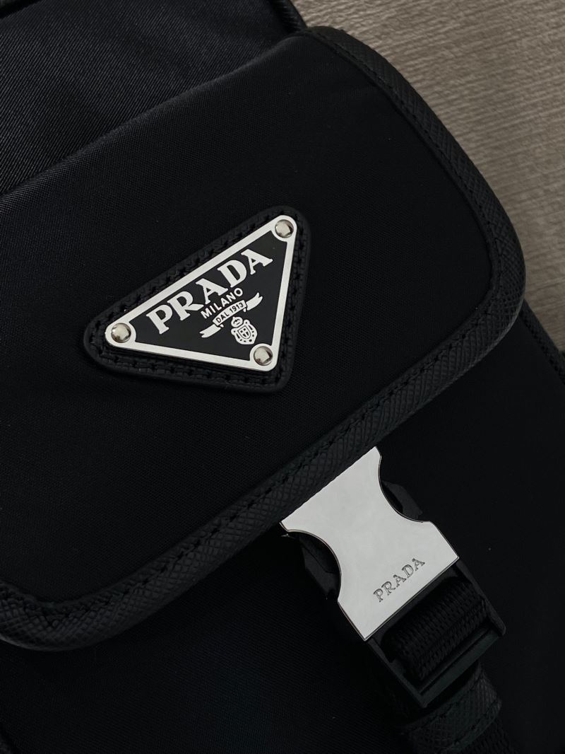 Pra*a waist chest packs